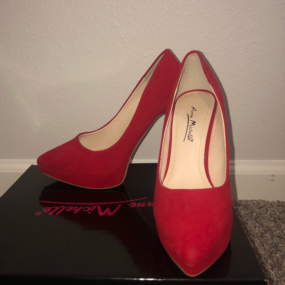 Red High Heels 👠